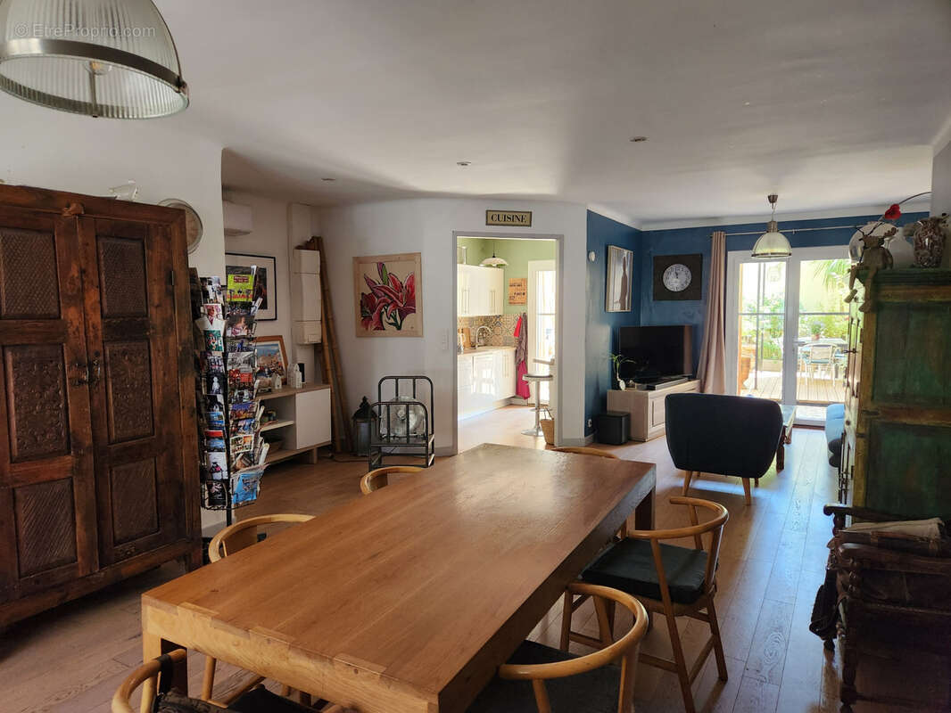 Maison à CADEROUSSE