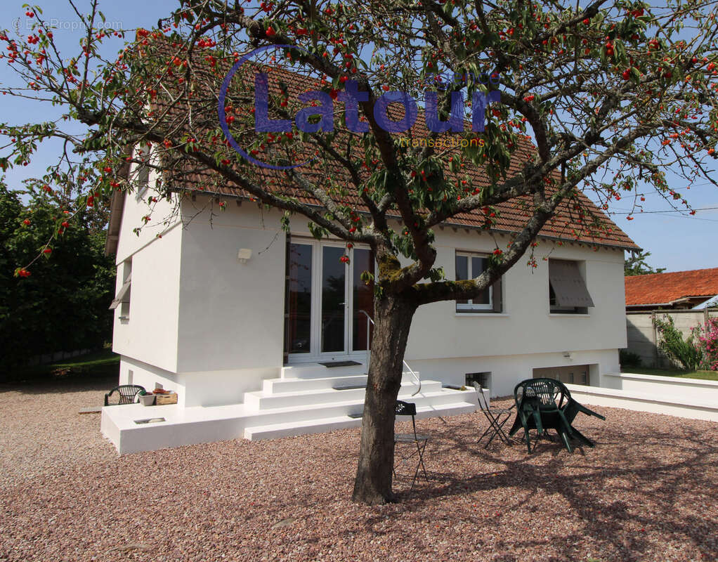 Maison à MESNIL-SUR-L&#039;ESTREE