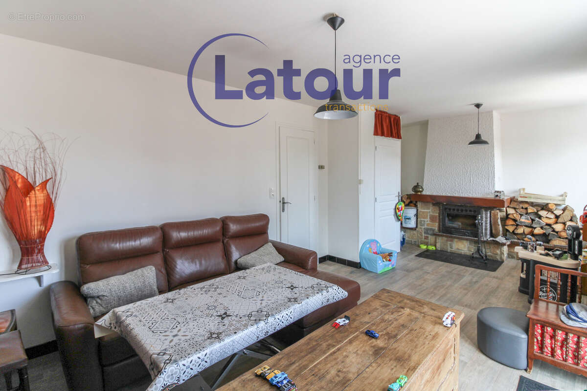 Maison à MESNIL-SUR-L&#039;ESTREE