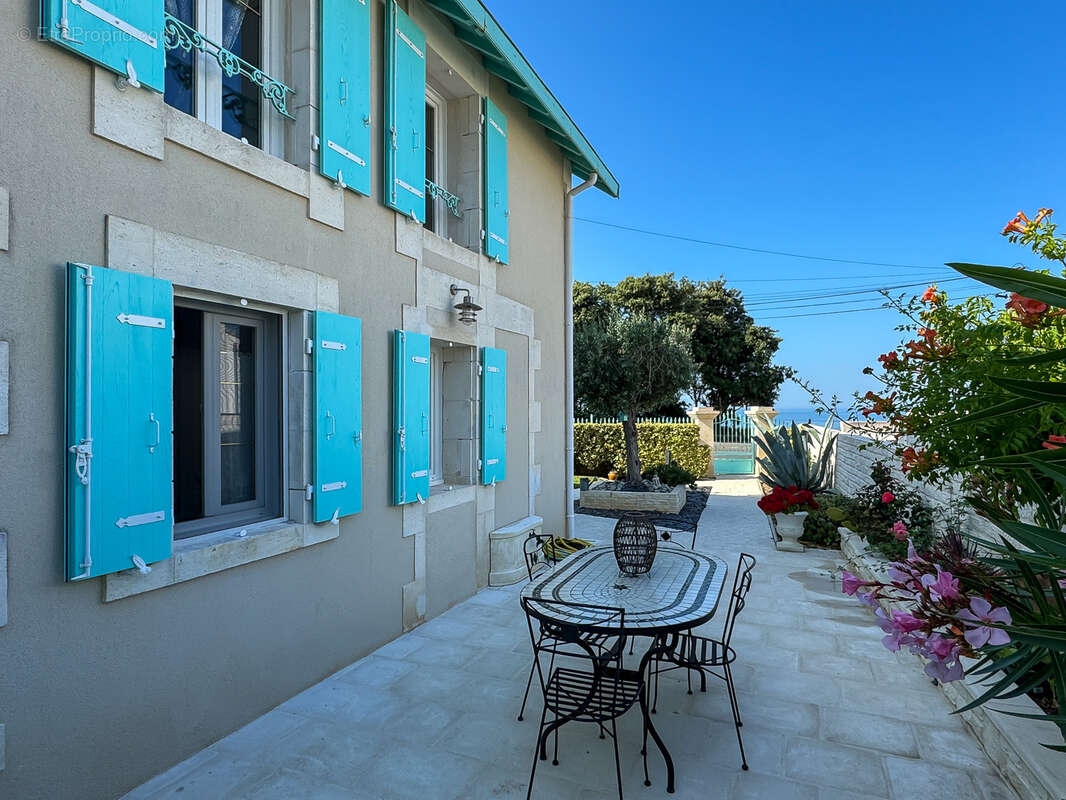 Maison à SAINT-PALAIS-SUR-MER