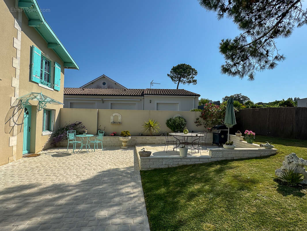 Maison à SAINT-PALAIS-SUR-MER