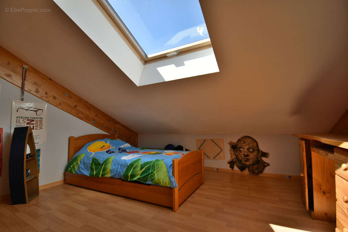 Maison à CHANAT-LA-MOUTEYRE