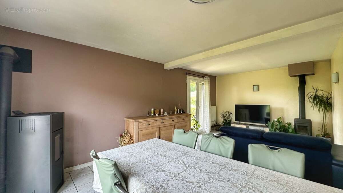 Maison à CHARAVINES