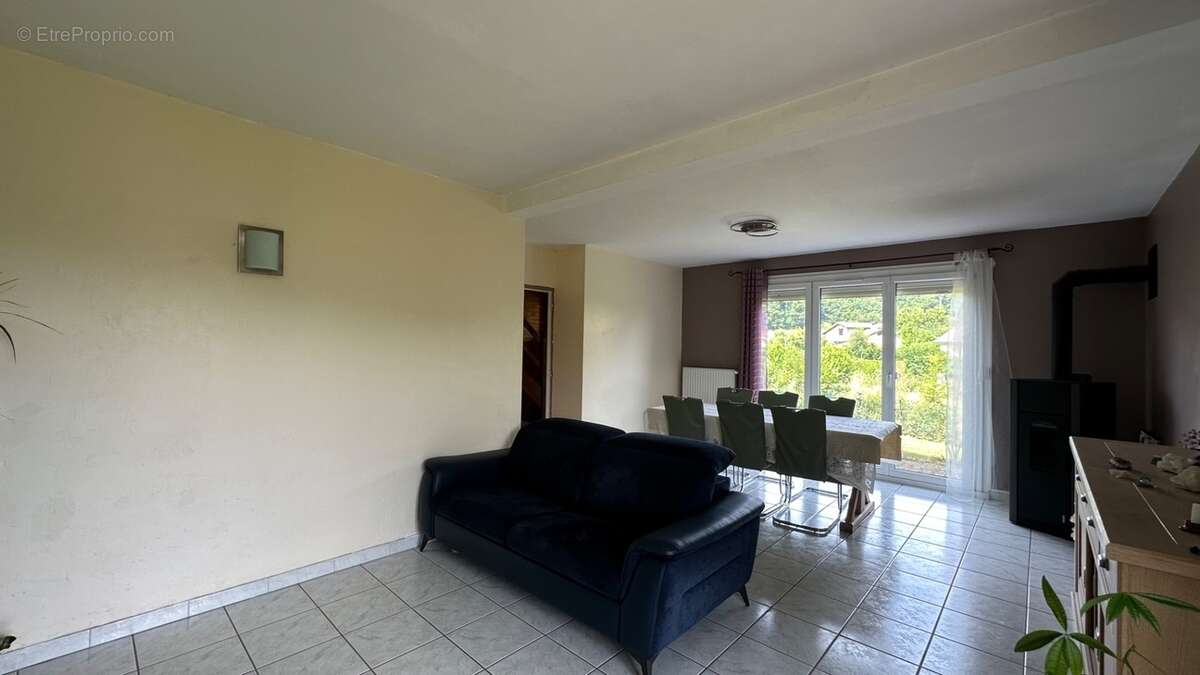 Maison à CHARAVINES