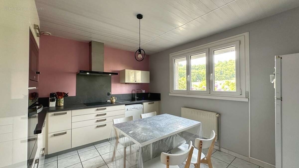 Maison à CHARAVINES