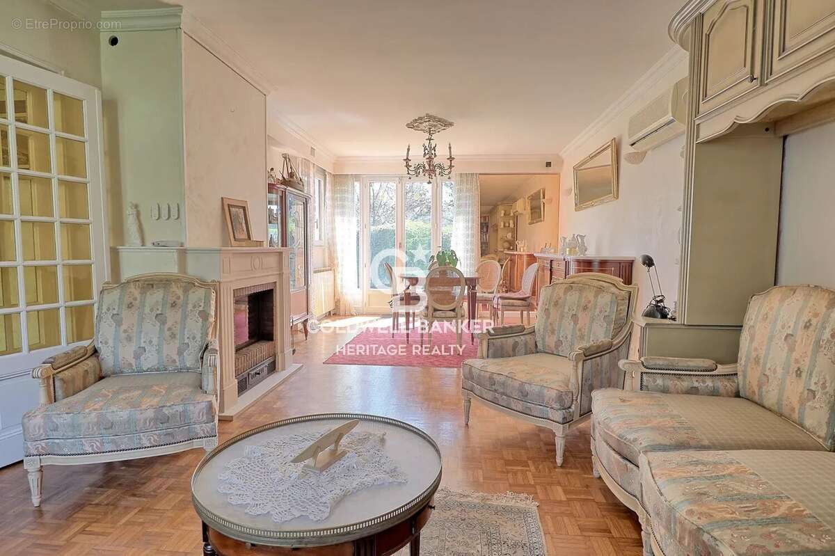 Maison à SAINTE-FOY-LES-LYON