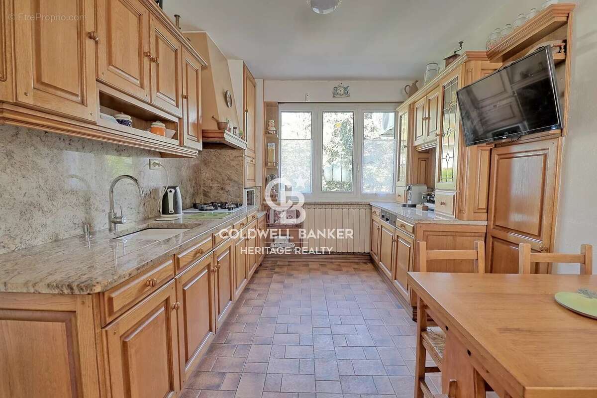 Maison à SAINTE-FOY-LES-LYON