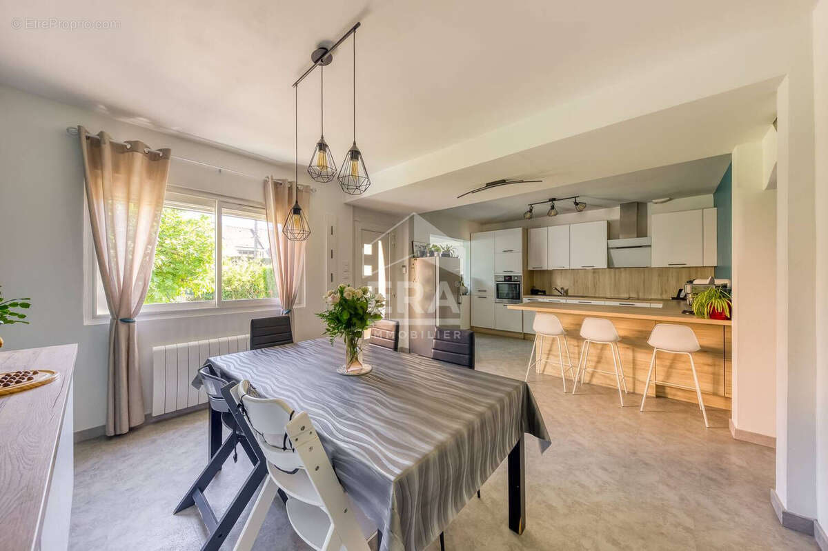 Maison à PONTAULT-COMBAULT