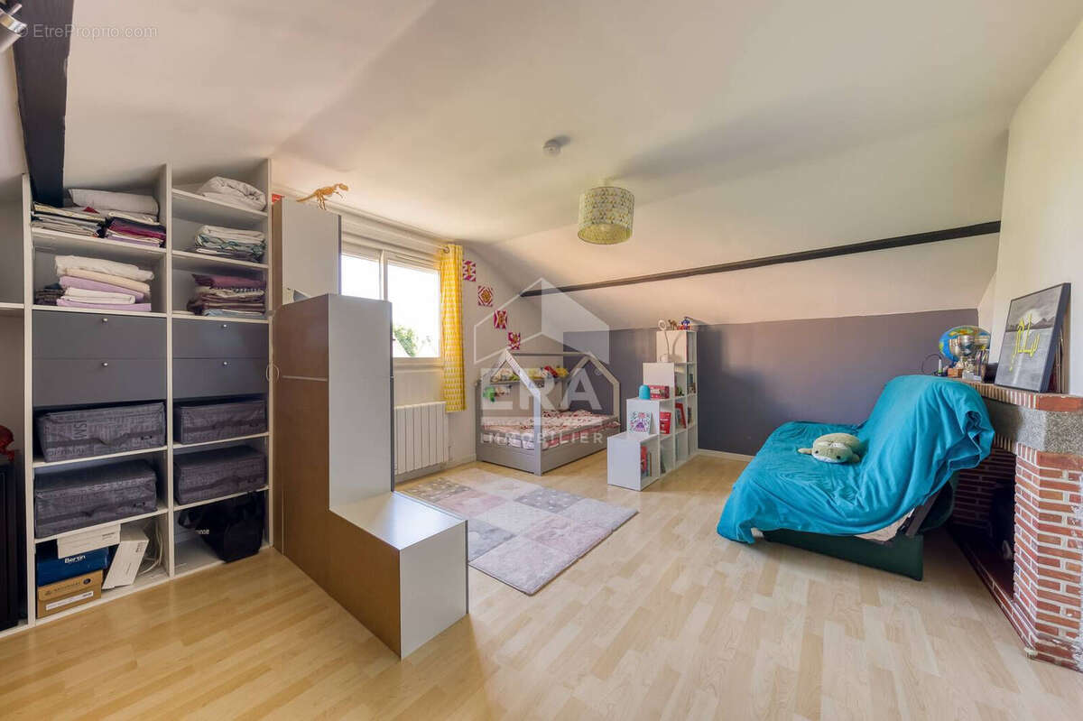 Maison à PONTAULT-COMBAULT