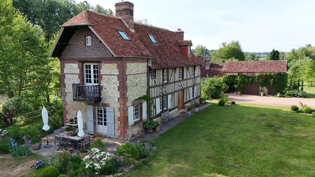 Maison à SAINT-MARTIN-DE-LA-LIEUE