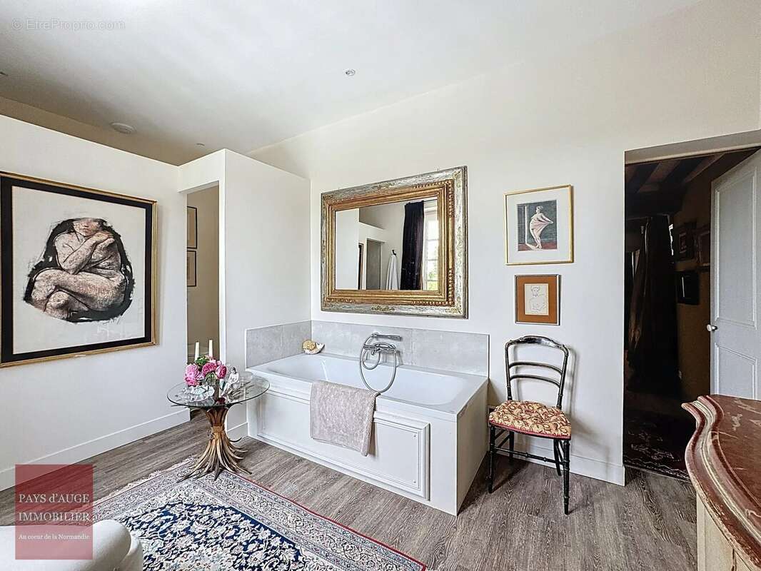 Maison à SAINT-MARTIN-DE-LA-LIEUE