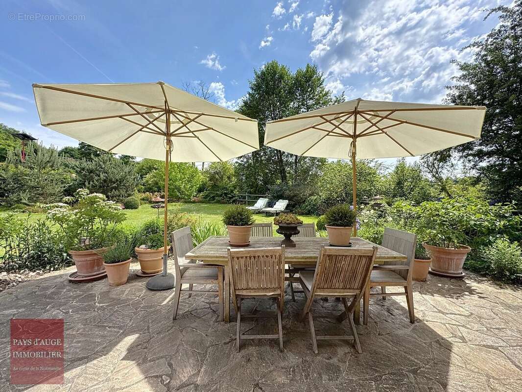 Maison à SAINT-MARTIN-DE-LA-LIEUE