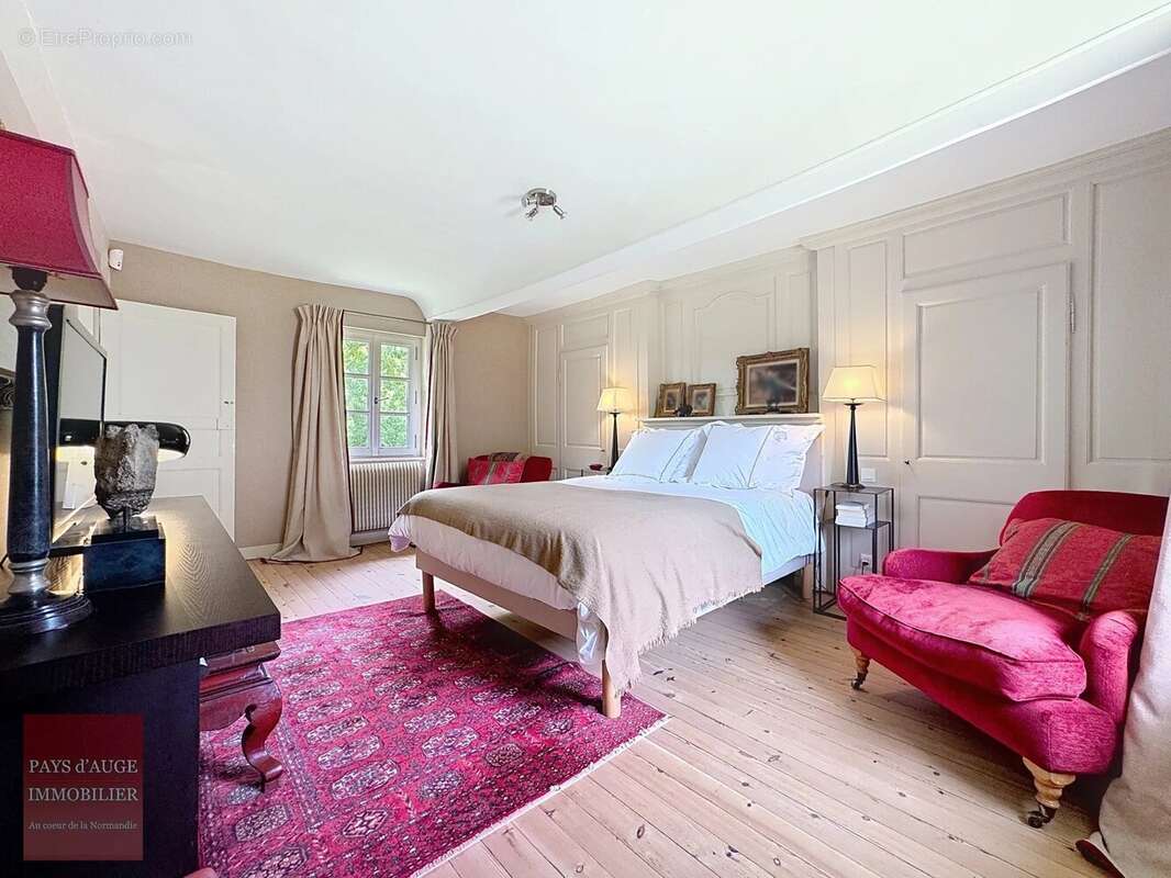 Maison à SAINT-MARTIN-DE-LA-LIEUE