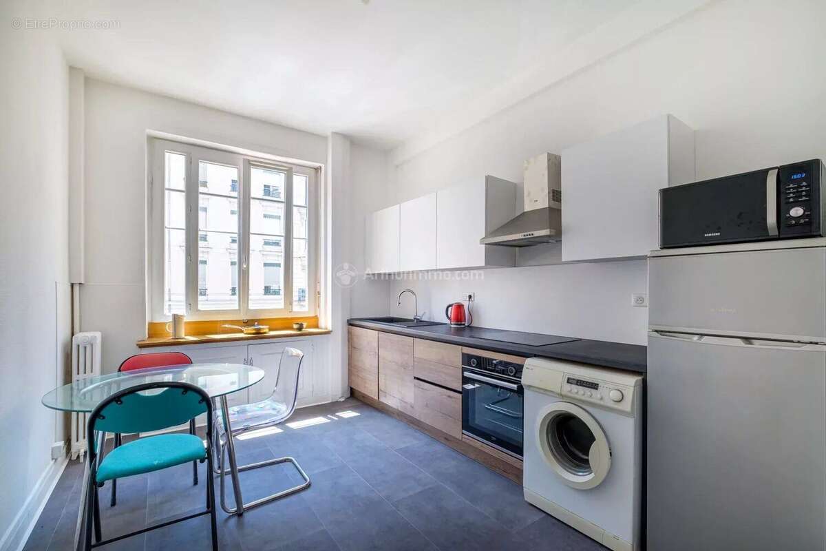 Appartement à LYON-6E