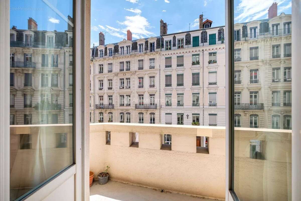 Appartement à LYON-6E