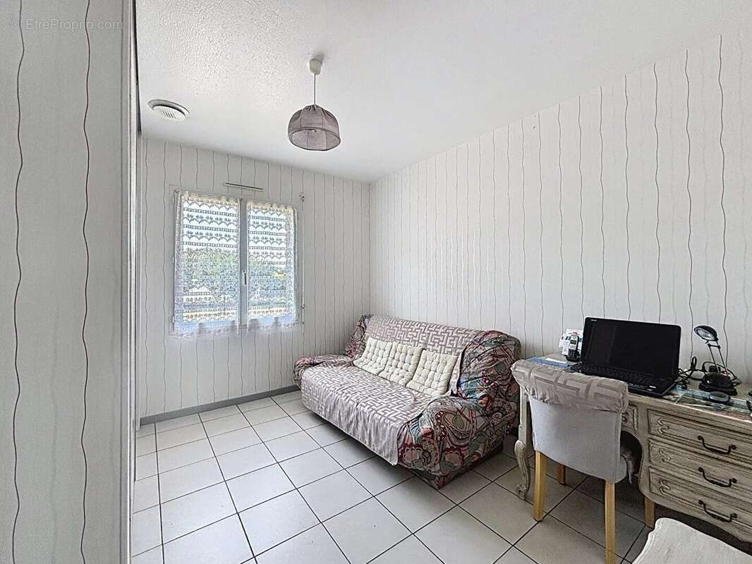 Maison à PARENTIS-EN-BORN