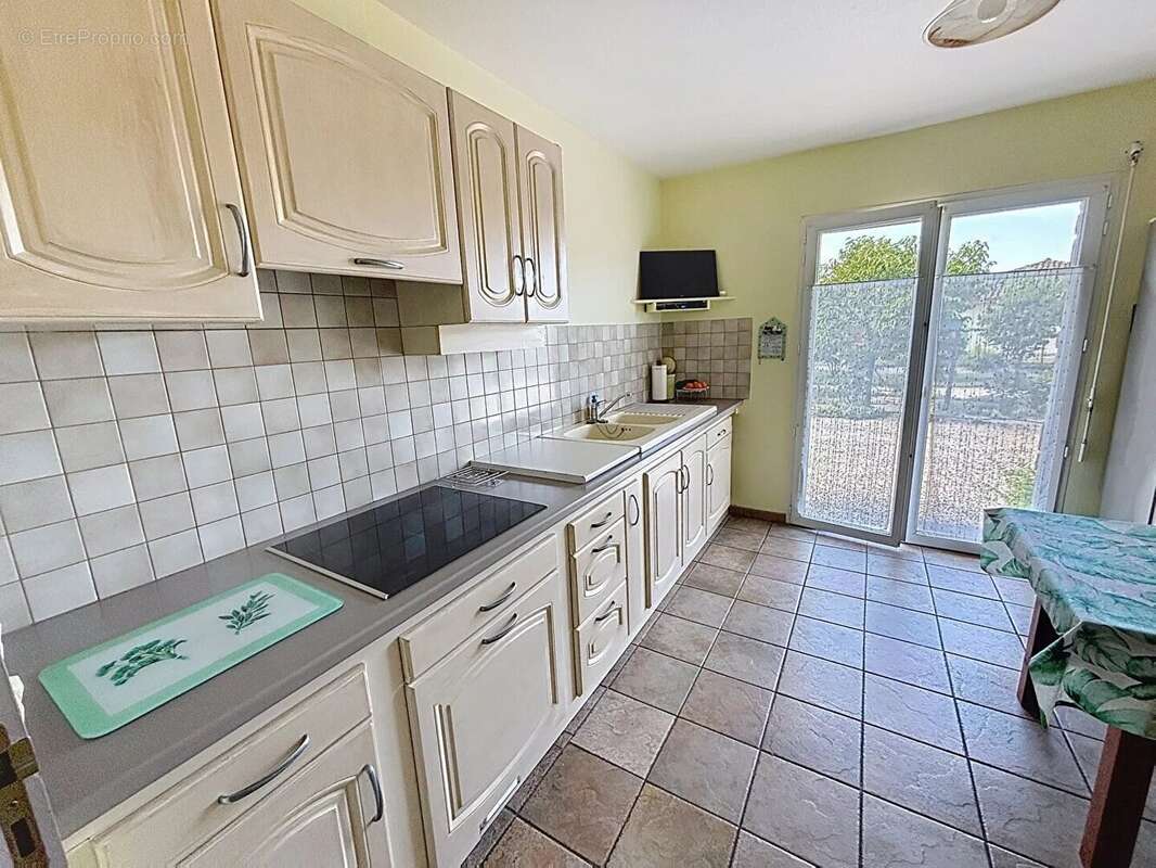 Maison à PARENTIS-EN-BORN