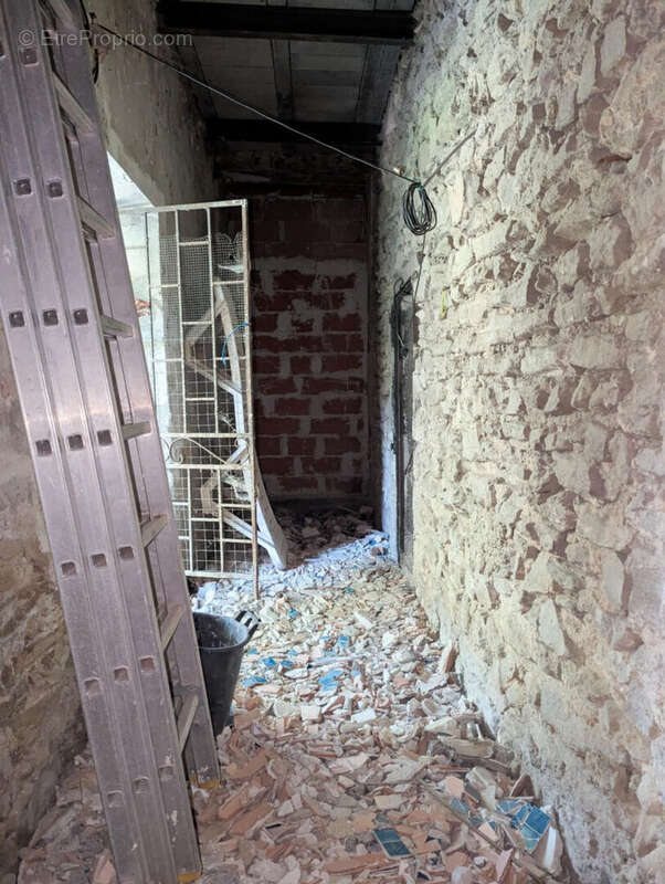 Maison à SAUMANE-DE-VAUCLUSE