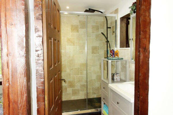 SDB - Maison à LIZANT