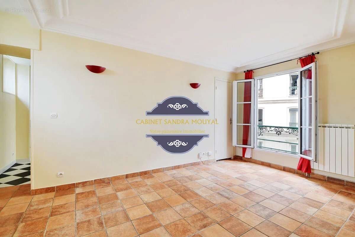 Appartement à PARIS-3E