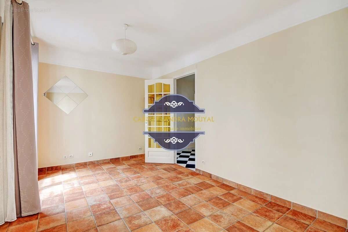 Appartement à PARIS-3E