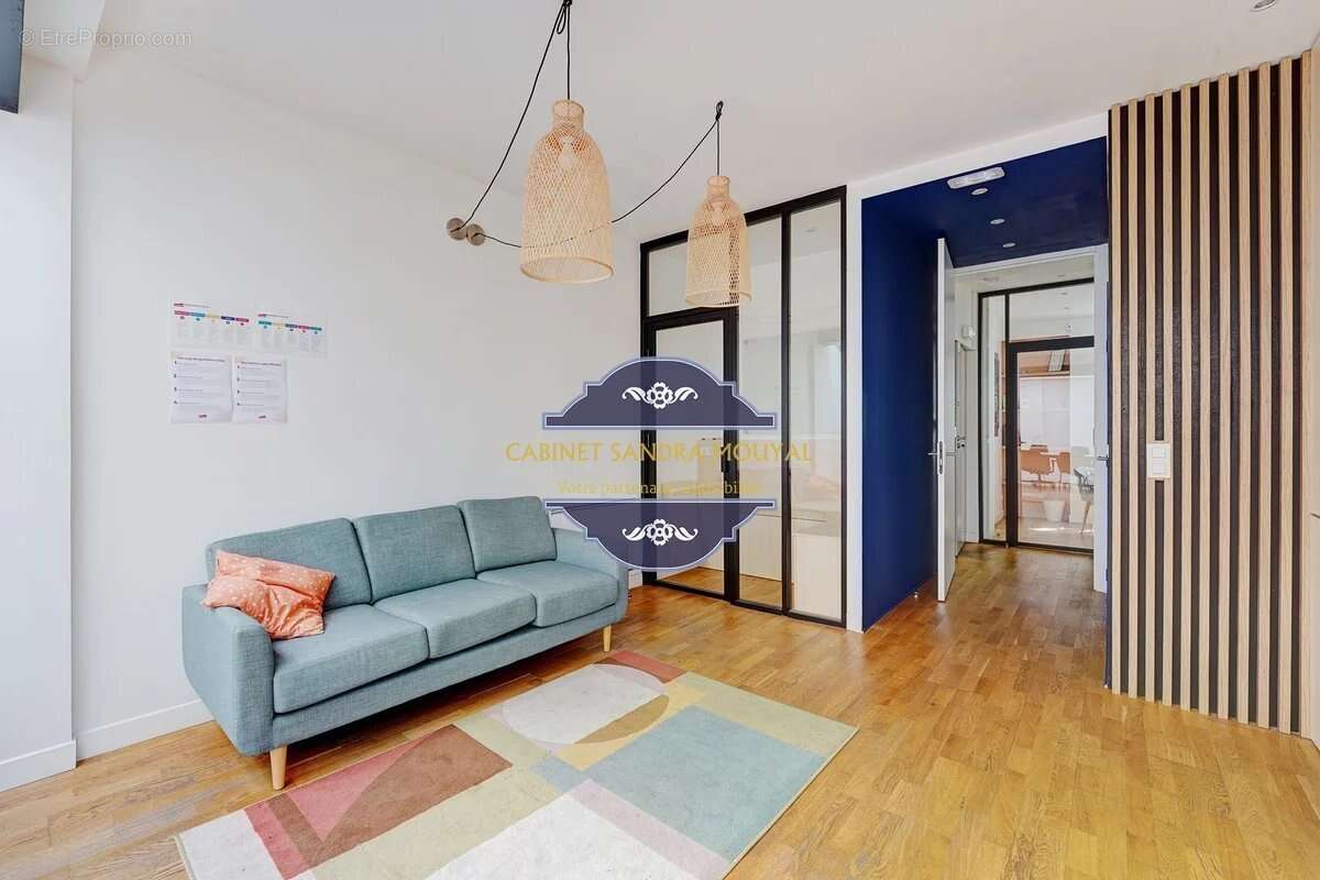 Commerce à PARIS-11E