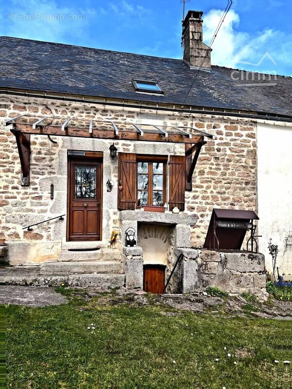 Maison à QUARRE-LES-TOMBES