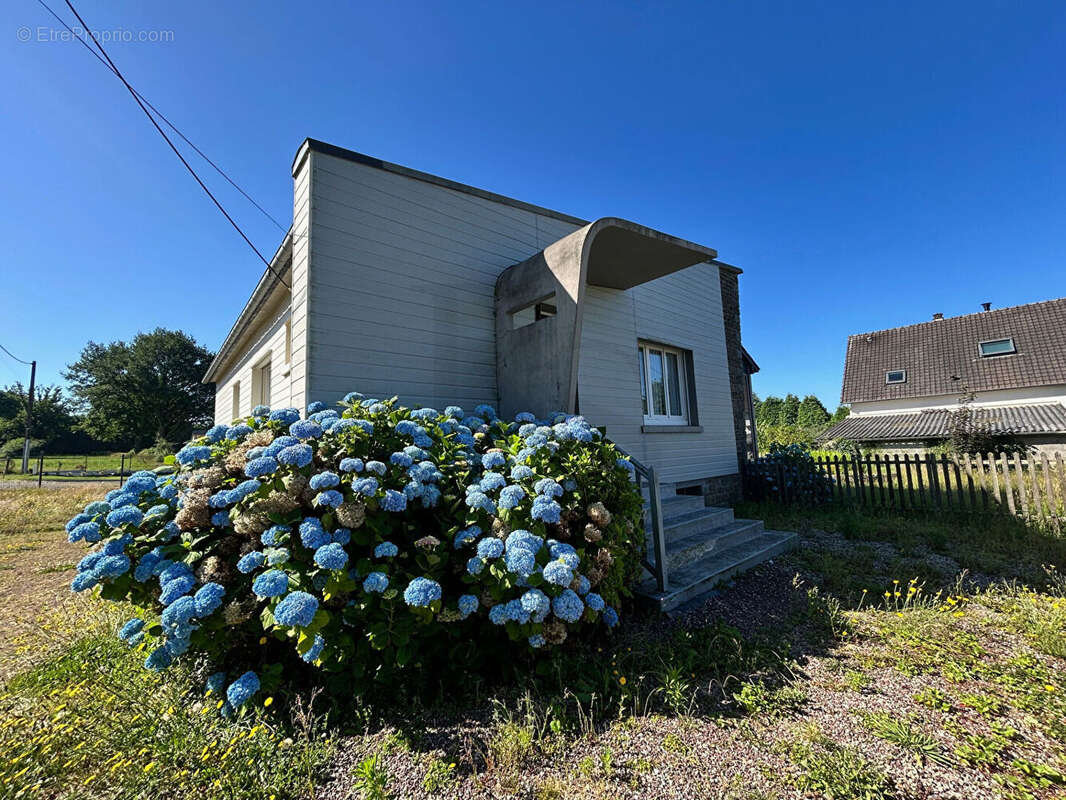 Maison à LA SELLE-LA-FORGE