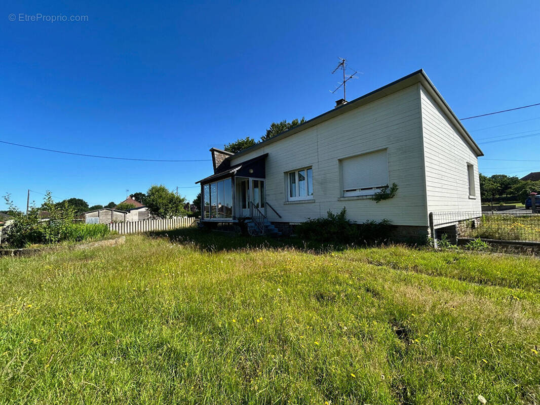 Maison à LA SELLE-LA-FORGE