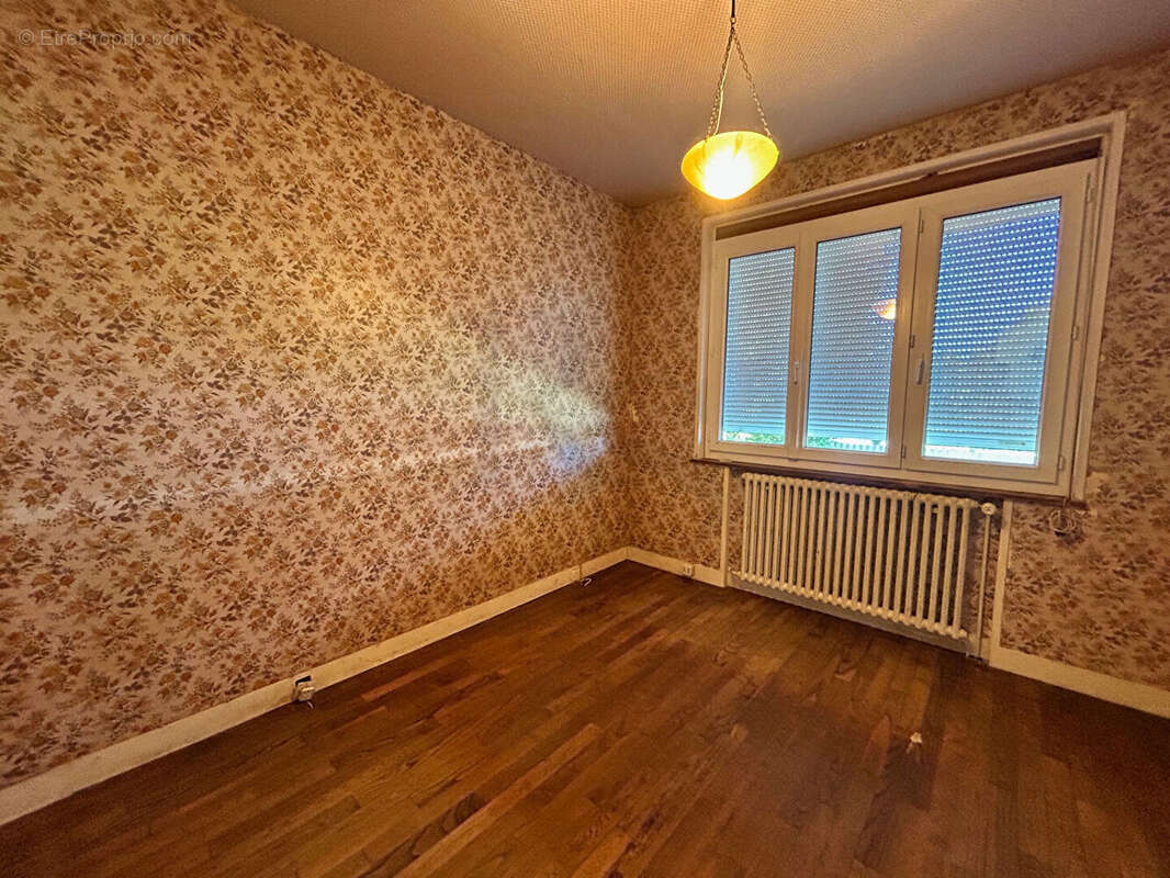 Maison à LA SELLE-LA-FORGE