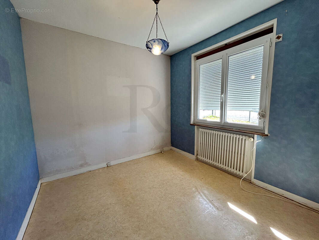 Maison à LA SELLE-LA-FORGE