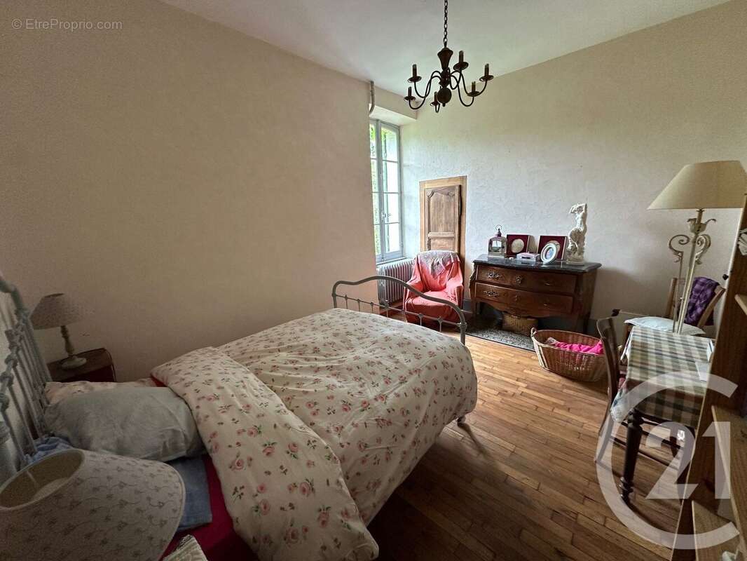 Maison à MOURON-SUR-YONNE