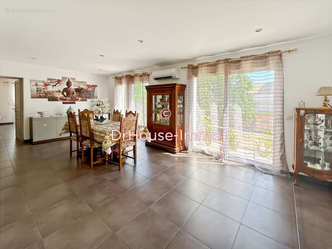 Maison à VILLENEUVE-LES-BEZIERS