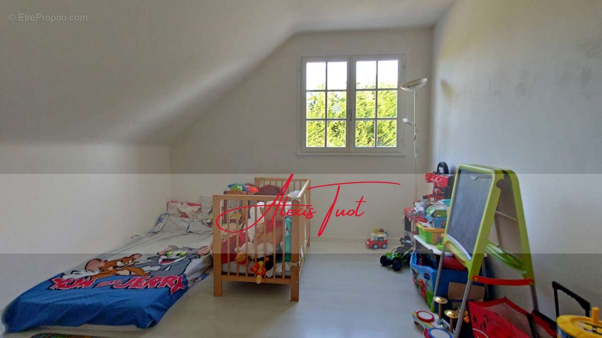 Maison à AMBARES-ET-LAGRAVE