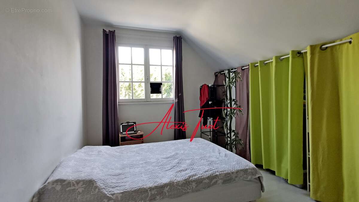 Maison à AMBARES-ET-LAGRAVE