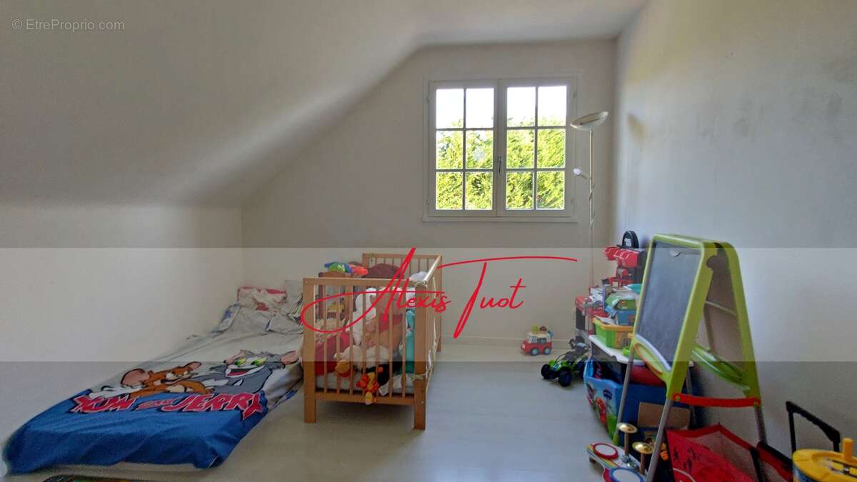 Maison à AMBARES-ET-LAGRAVE