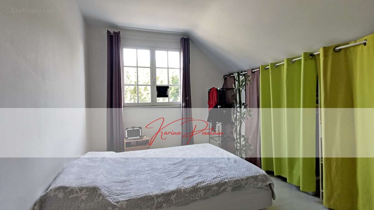 Maison à AMBARES-ET-LAGRAVE