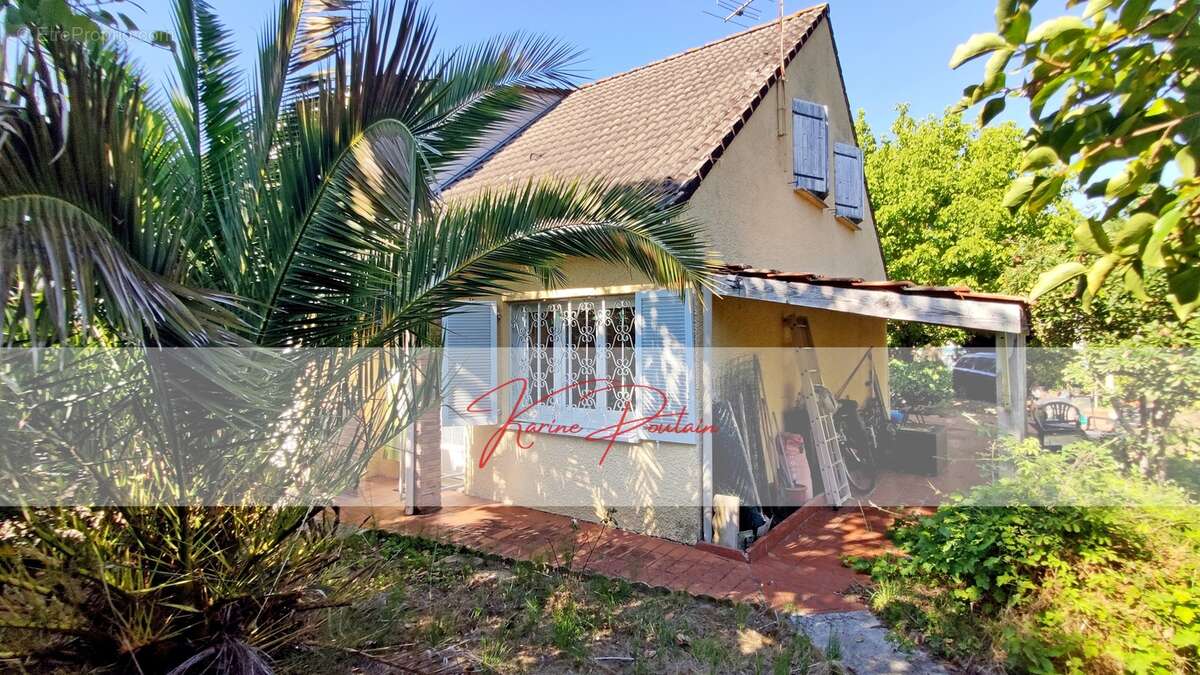 Maison à AMBARES-ET-LAGRAVE