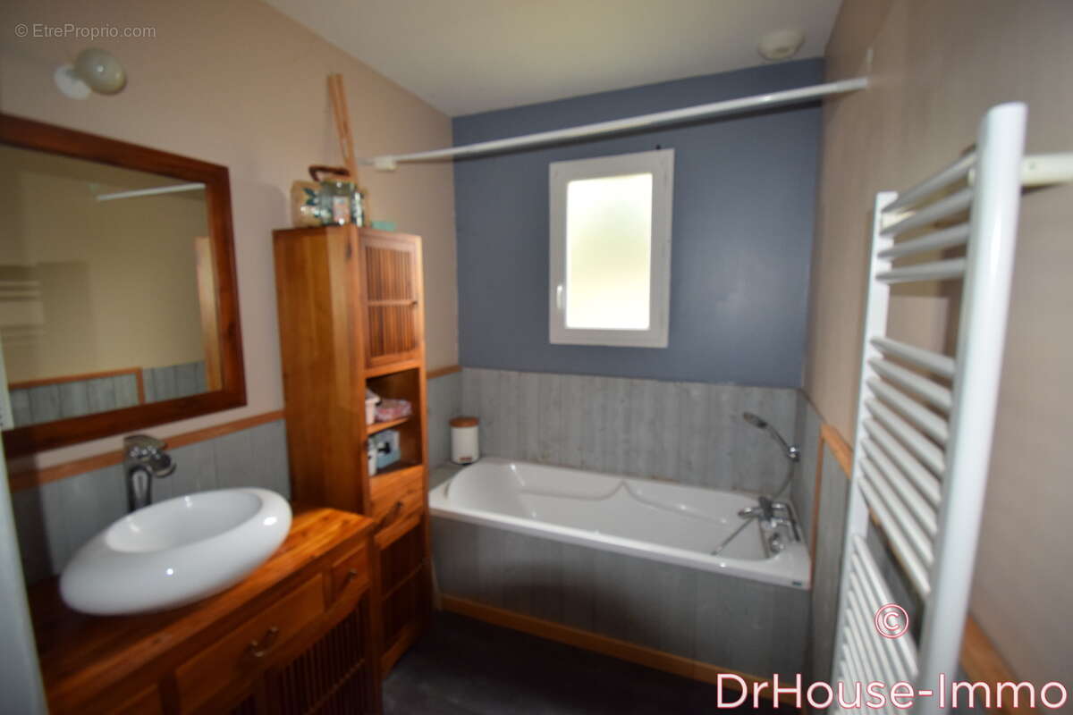 Maison à SAINT-SAUVANT