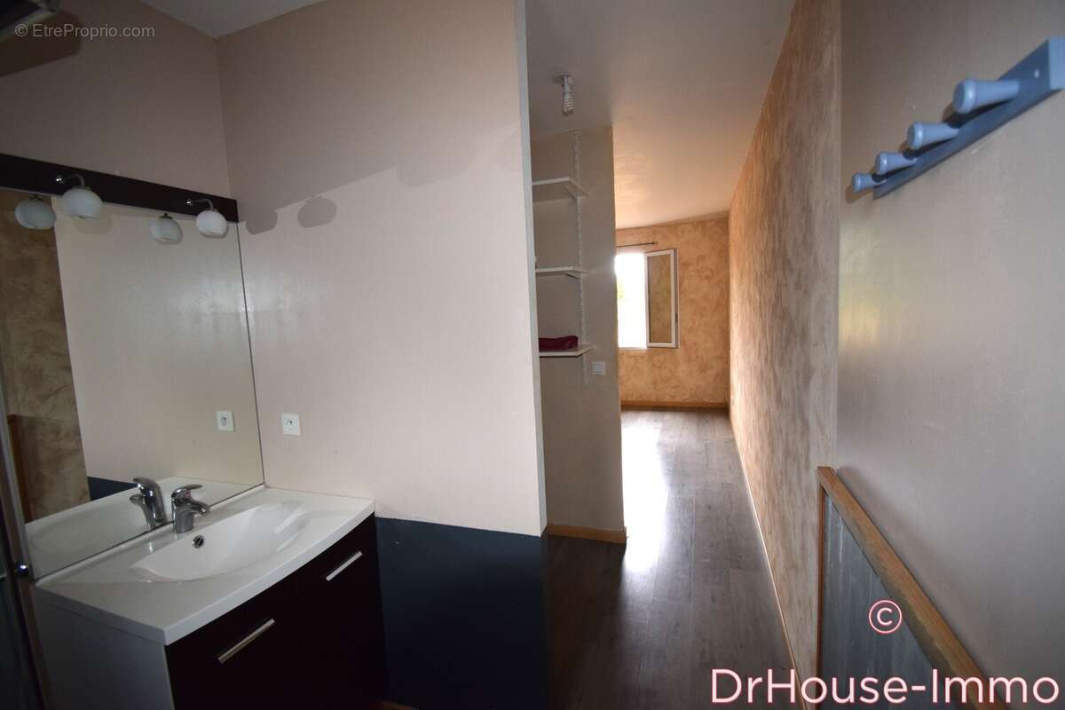 Maison à SAINT-SAUVANT