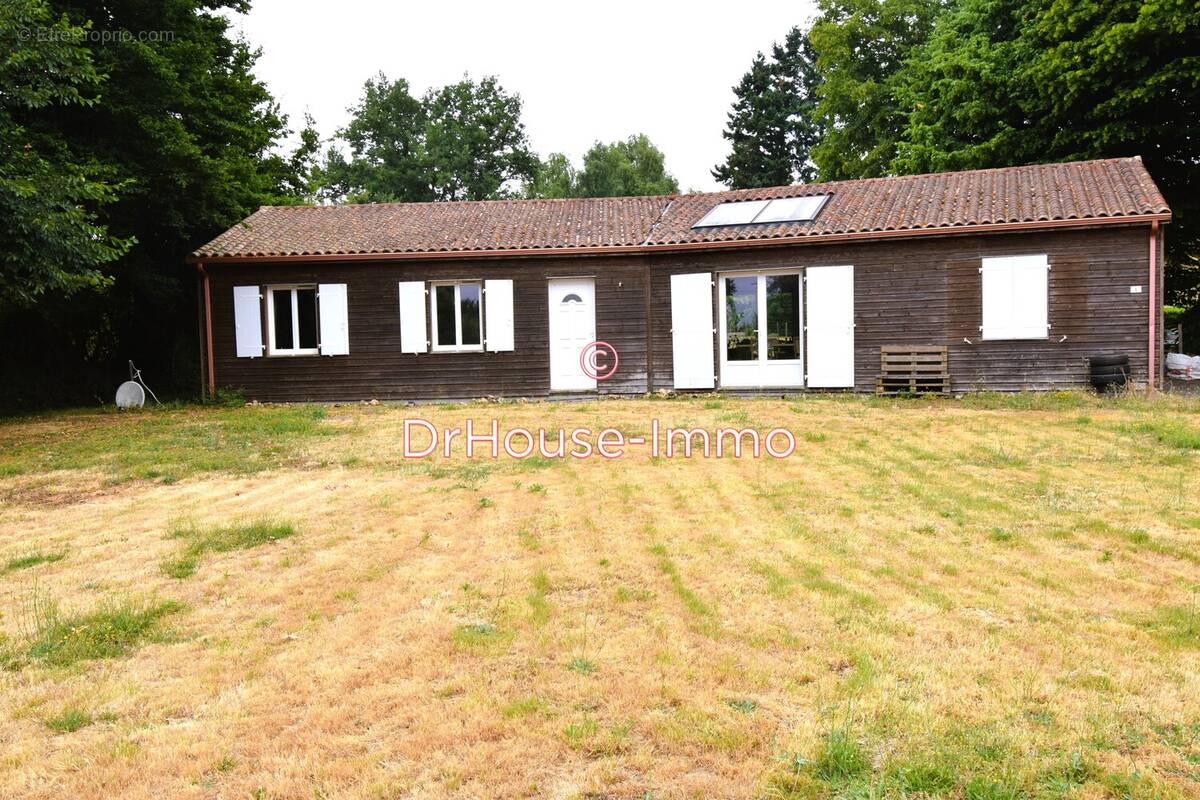 Maison à SAINT-SAUVANT