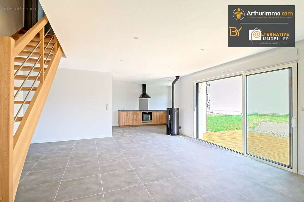 Maison à LA BOUEXIERE