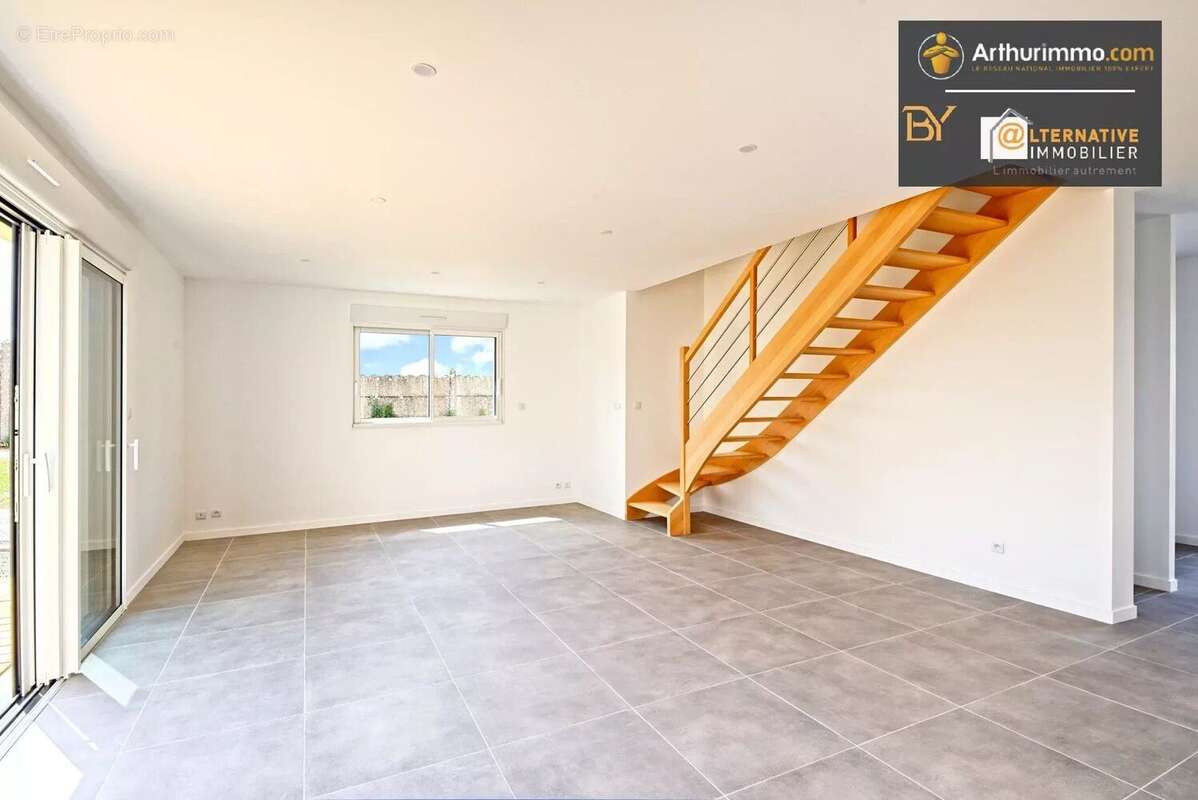 Maison à LA BOUEXIERE