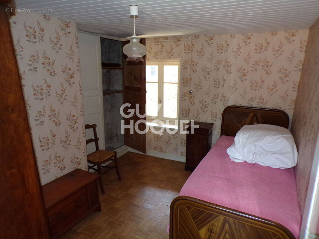 Maison à MAZEYRAT-D&#039;ALLIER