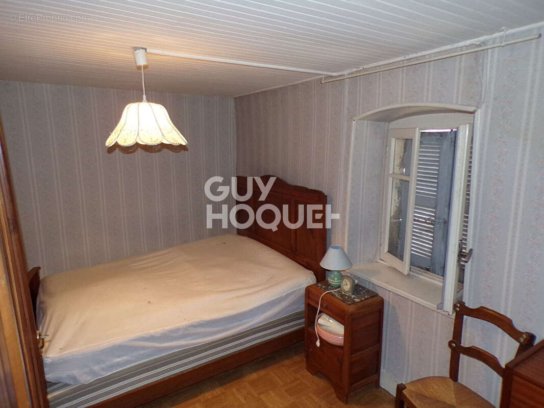 Maison à MAZEYRAT-D&#039;ALLIER