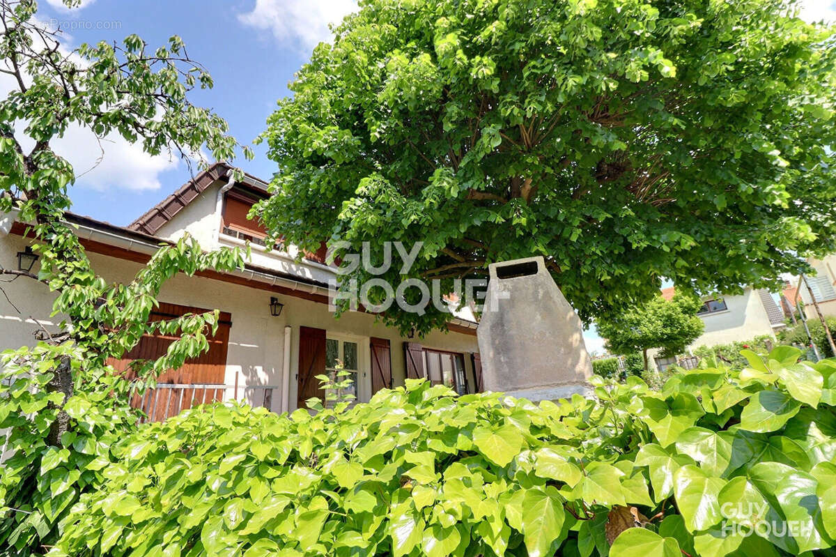 Maison à SAINT-MICHEL-SUR-ORGE