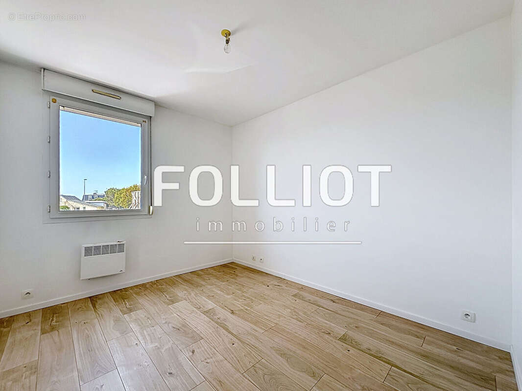 Appartement à DONVILLE-LES-BAINS