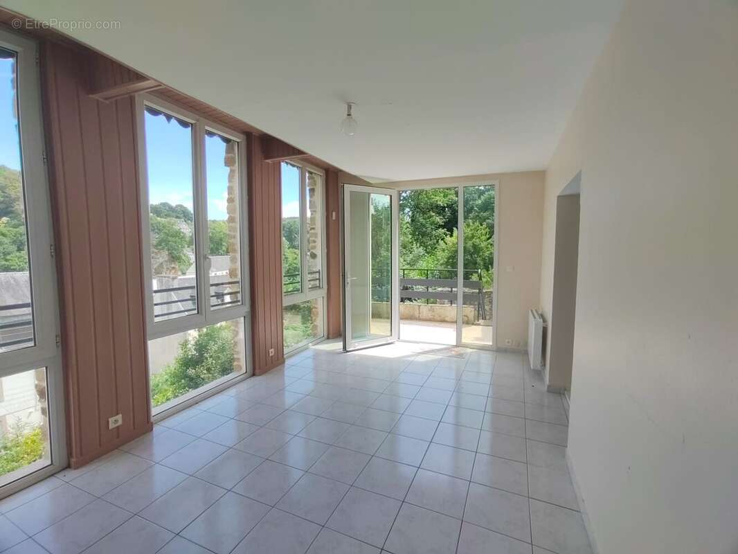 Maison à SAINT-MARTIN-DES-CHAMPS