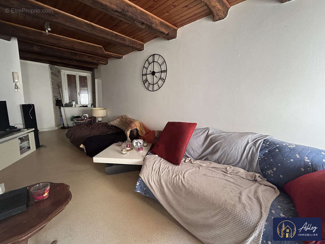 Appartement à BORT-LES-ORGUES