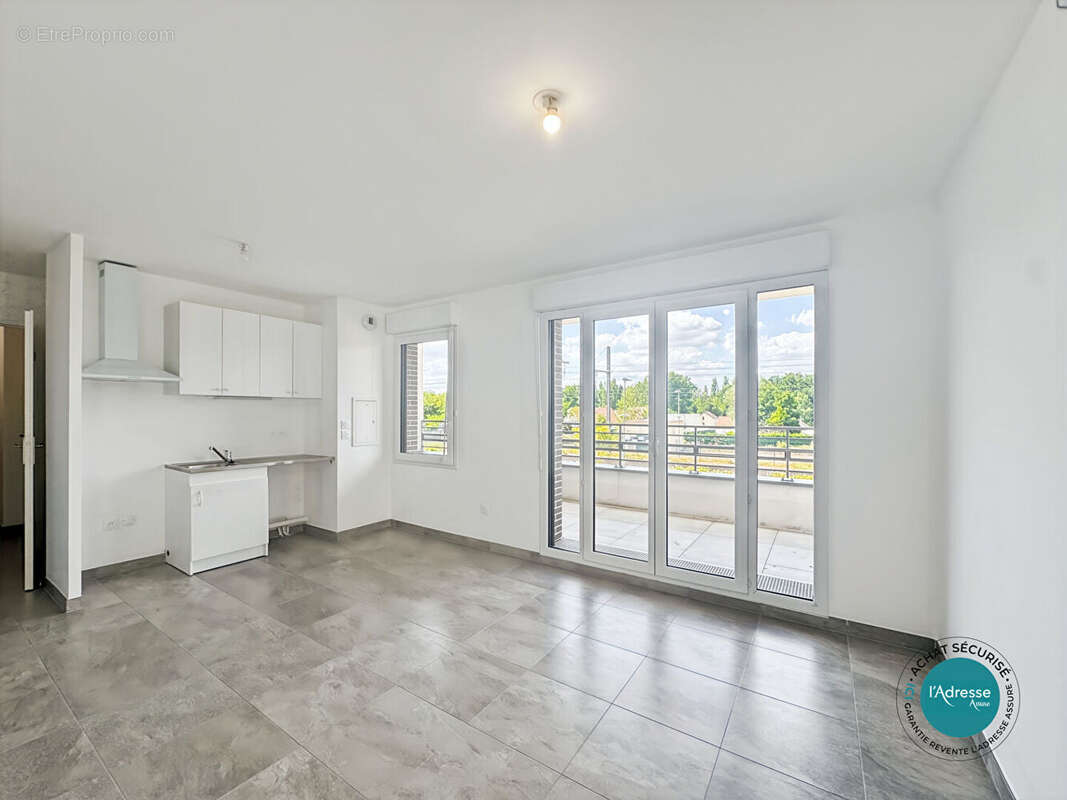 Appartement à MENNECY